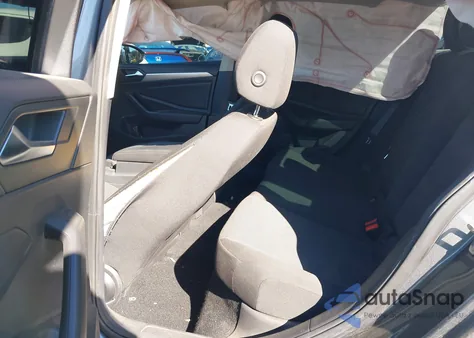 2020 Volkswagen Jetta 1.4T R-Line/1.4T S z USA, uszkodzony, nr VIN 3VWN57BU7LM008255